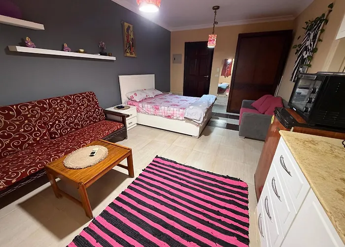 Family-friendly Studio, And Pools Access